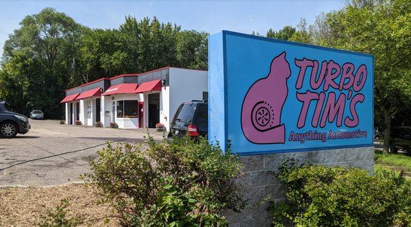 Turbo Tim's West Saint Paul (formerly Cherokee Service)