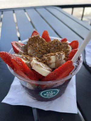 Original O.G. Acai bowl with banana, strawberries, almond butter and bee pollen