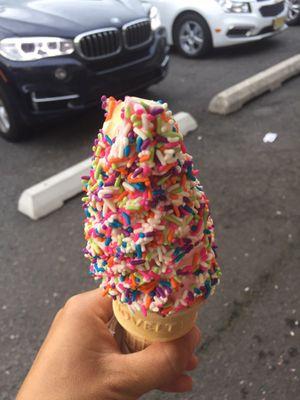 DELICIOUS SOFT STRAWBERRY BANANA SWIRL WITH SPRINKLES