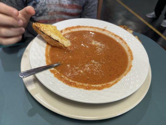 Tomato Basil Bisque