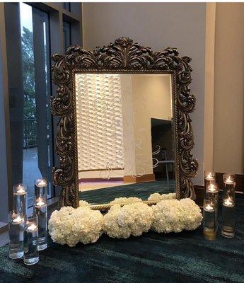 Mirror for the reception