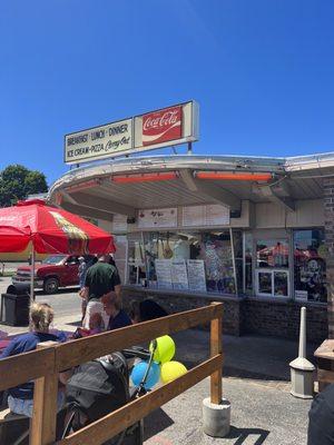 Outdoor ordering window