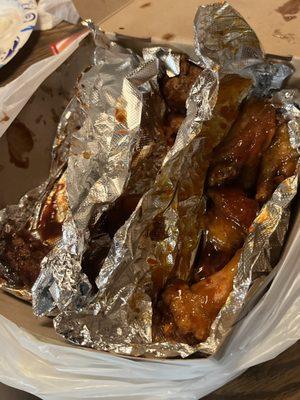 These were the sweet heat. My son ate them row by row. 30 wings.