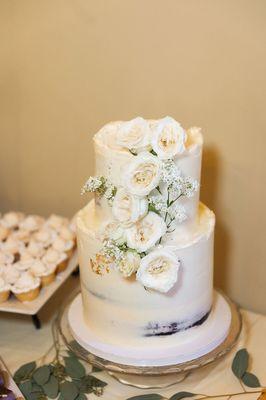 Cake by Sweet Condesa. Photo by Yang Lu Photography