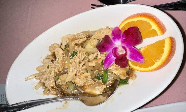 Drunken noodles with chicken