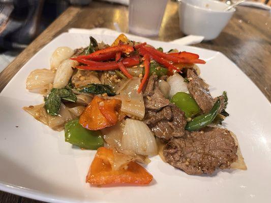 5. L-Pad Kee Mao Nuer (Beef Pad Kee Mao)