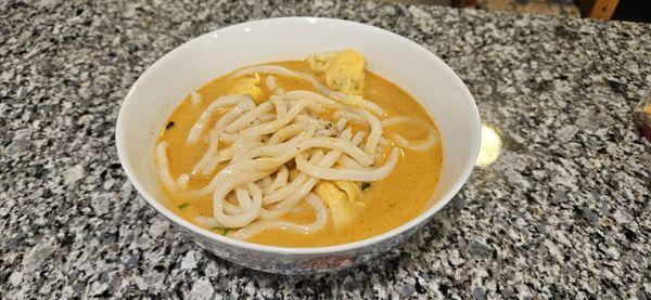 Curry Udon soup with Shrimp Dumplings