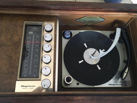 1967 magnavox astrosonic