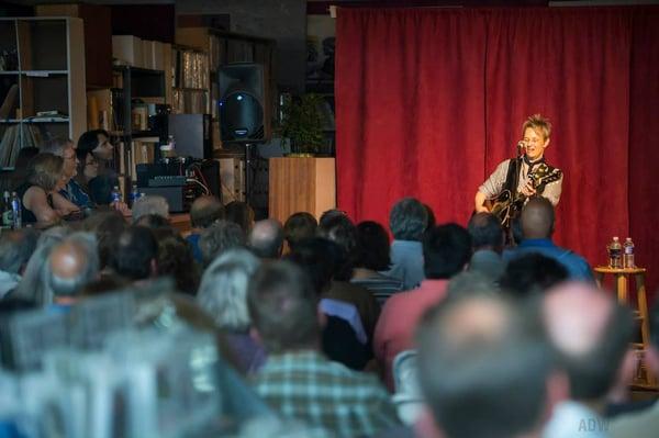 The crowd loved Mary Gauthier at Bop Shop Records in June 2015. (Photo by Aaron Winters)