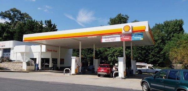 Fuel up at Shell located at 2530 Cedar Lane, Vienna VA! And stop inside for good food.