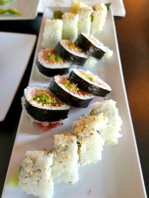 California rolls, tuna rolls