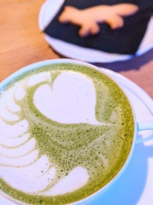 Matcha latte with oat and fox sugar cookie