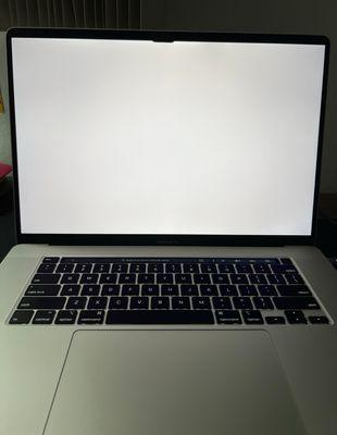 MacBook screen replacement