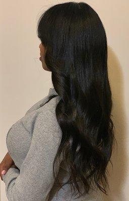 Model is wearing our 24" Beautiful Glamorous Remy Wave Extensions curled (microlink install)