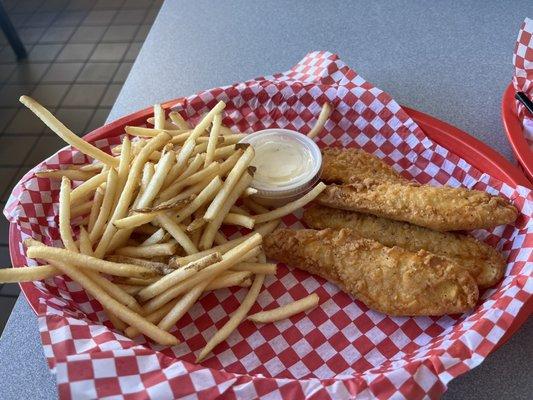 Chicken Tender Basket w/Fries & Ranch