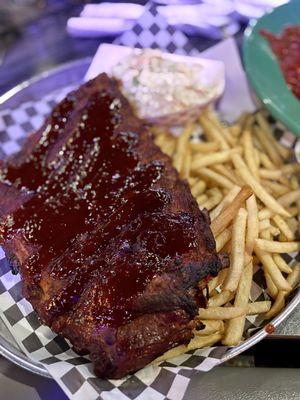 Johnny Mac 's Famous Ribs