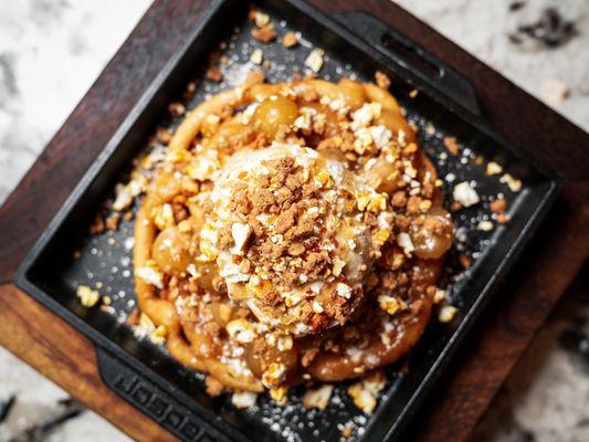 Johnny Bench Apple Caramel Funnel Cake