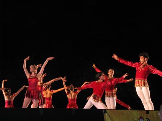 Act 3: "Rubies" George Balanchine - Ballet Under the Stars 2015 - Steele Indian School Park