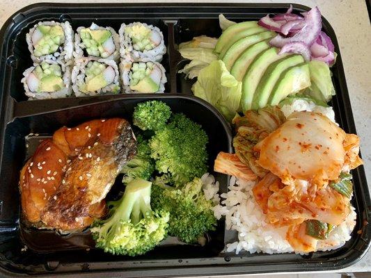 Salmon teriyaki bento Added kimchi and onions