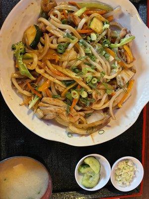 yaki udon with chicken