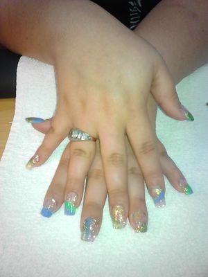 Full set of Acrylic nails with inset design