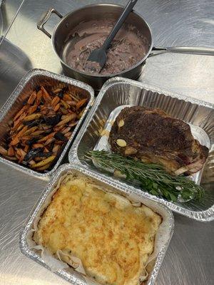 Holiday catering has begun! Order online.