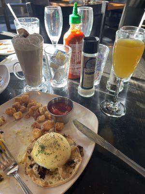 Eggs Benedict