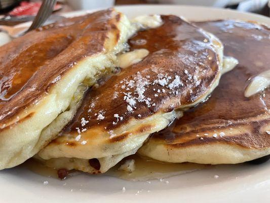 Lemon ricotta pancakes with blueberries