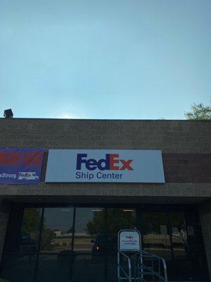 FedEx Ship Center