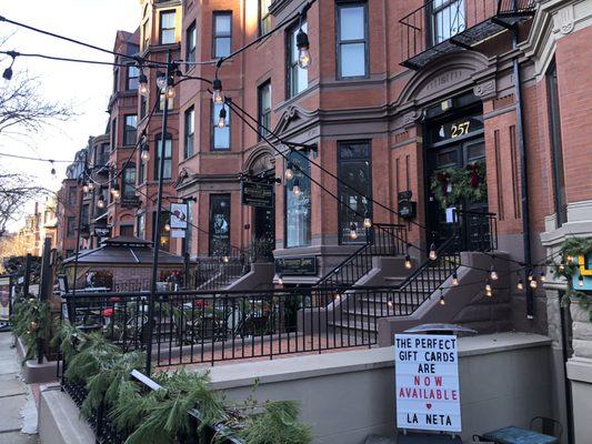 Newberry Street , Boston