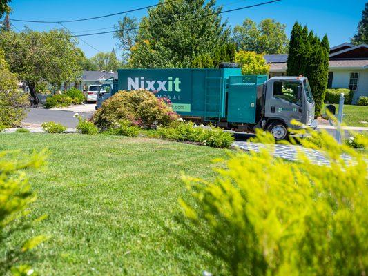 Nixxit Junk Removal is your friendly neighborhood junk removal team.