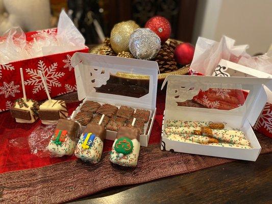 Custom chocolate covered graham crackers, pretzels, and marshmallows for the holiday