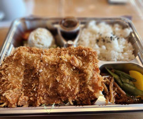 Kasane Tonkatsu Bento