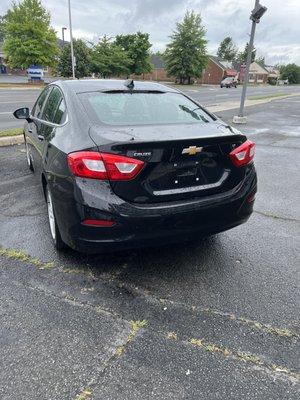 2020 Cruze. Leather interior.