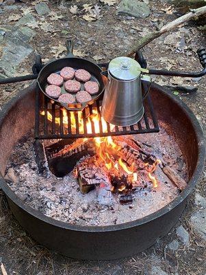 Campsite fire pit