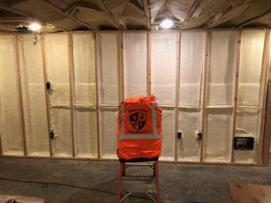 Closed cell spray foam is the #1 insulation for your project with 93 percent energy efficiency .#sipugetsoundcom #closedcellsprayfoam