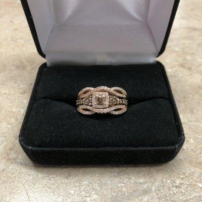 Rose gold engagement rings