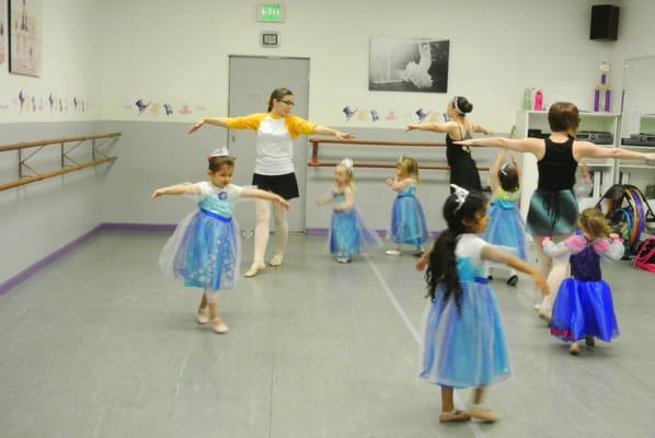 Disney's Frozen pre-ballet class