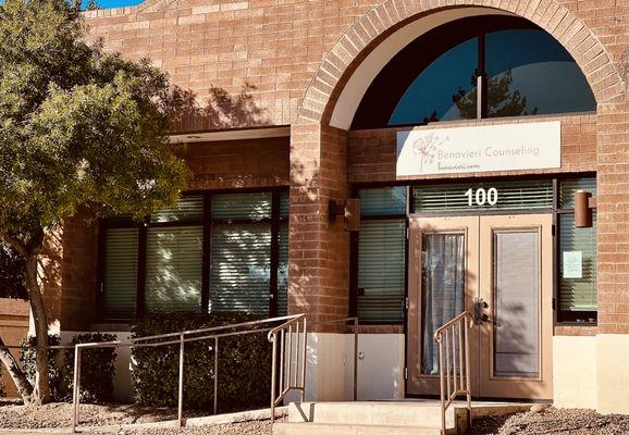 Therapist office on Chandler Blvd. Counselors, Sydney Phillips, Laura Wood, Julie Roberts.