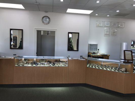 Large store front and very welcoming - Various Mens & Women's watches, chains, bracelets, rings and charms