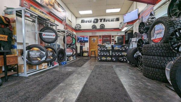 Yes, they sell tires, including some big ol' ones. Labor extra.