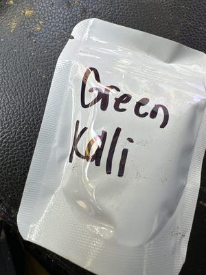 Sample of some greens, "green Cali" all around top notch from what I've just started sipping on