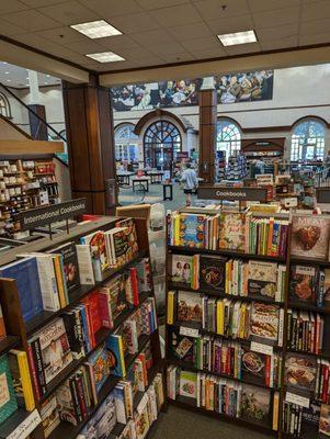 Barnes & Noble Booksellers