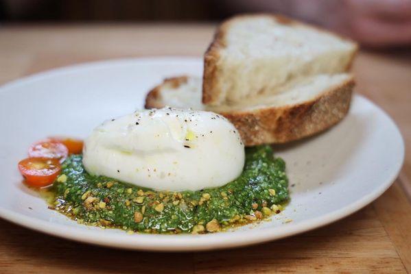 Burrata  : @andrewloves_