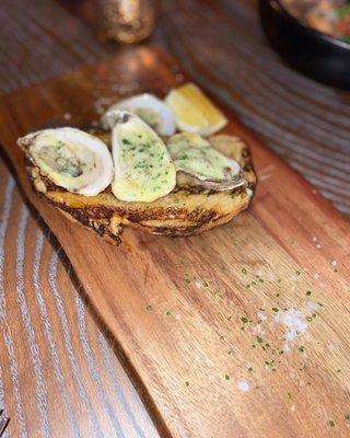 WOOD GRILLED OYSTERS parmesan butter (2/10) ~ couldnt really taste the oysters, all we could taste was the parmesan cheese.