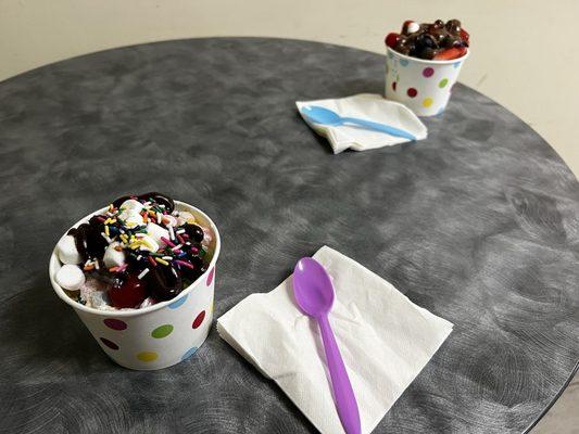 Yogolicious Frozen Yogurt