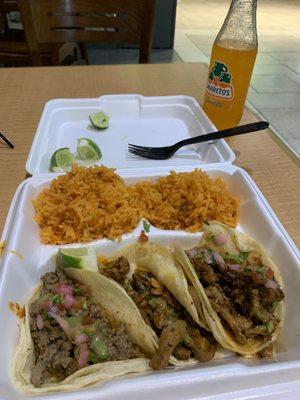 1 Al pastor taco 2 asada tacos  Very good recommend to anyone