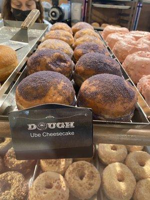 Yesssss gimme all the ube doughnuts!