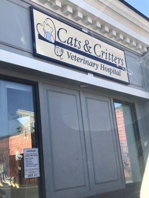 Cats & Critters Veterinary Hospital