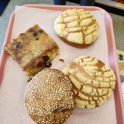 Pan dulce y budin (bread pudding)